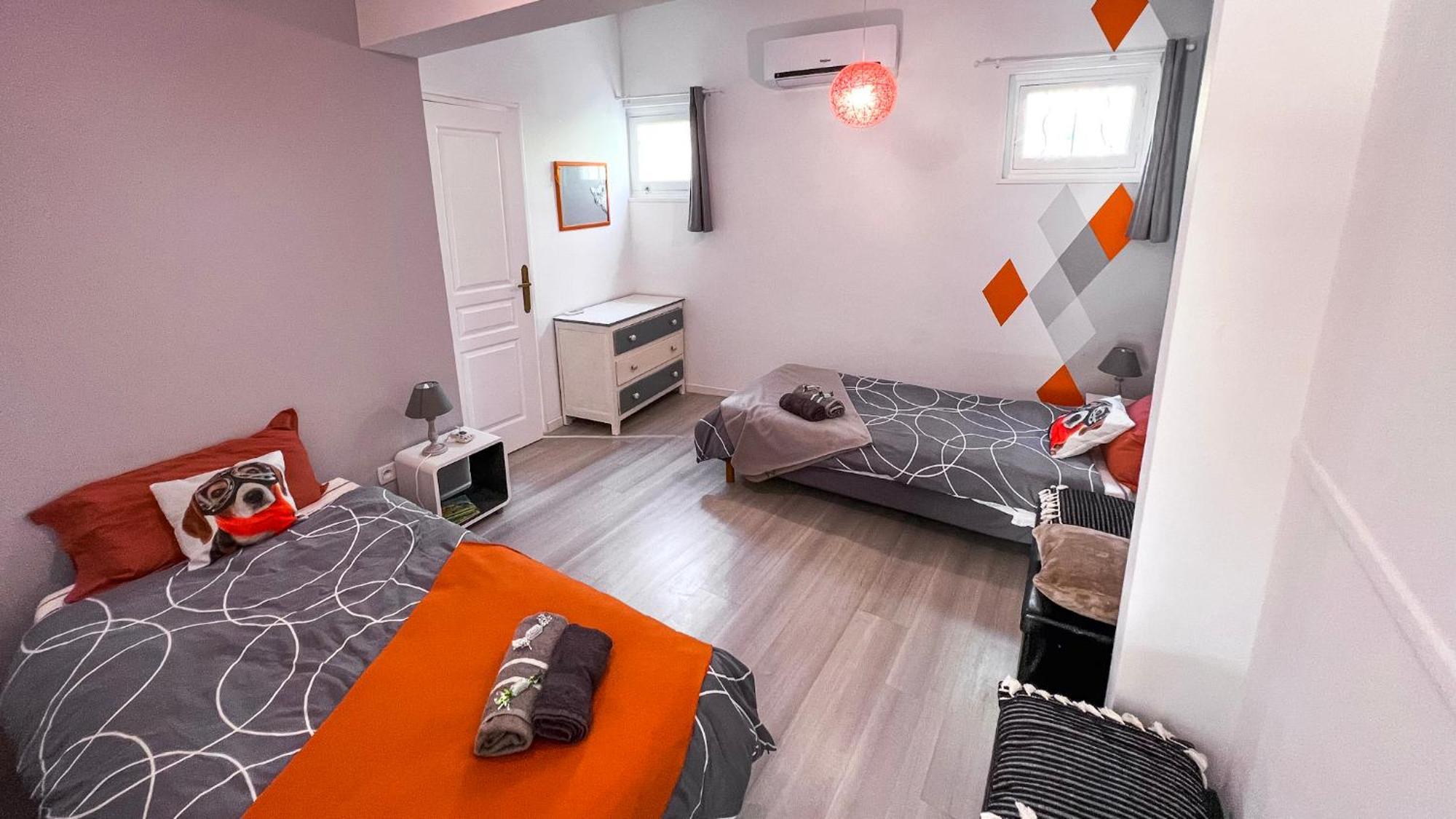 Reve D'Azur, 2 Chambres, Maison Julia En Bord De Mer A La Nartelle, Piscine Partagee, Parking & Terrasse Bbq, Wifi Et Draps Inclus Plage A Pied サント・マキシム エクステリア 写真