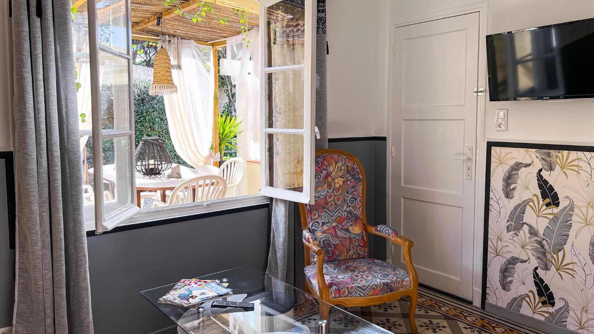 Reve D'Azur, 2 Chambres, Maison Julia En Bord De Mer A La Nartelle, Piscine Partagee, Parking & Terrasse Bbq, Wifi Et Draps Inclus Plage A Pied サント・マキシム エクステリア 写真