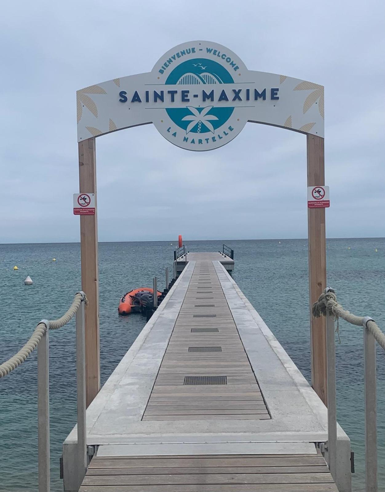 Reve D'Azur, 2 Chambres, Maison Julia En Bord De Mer A La Nartelle, Piscine Partagee, Parking & Terrasse Bbq, Wifi Et Draps Inclus Plage A Pied サント・マキシム エクステリア 写真